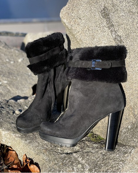 Kozačky dámské Calvin Klein ASTRID SHEARLING
